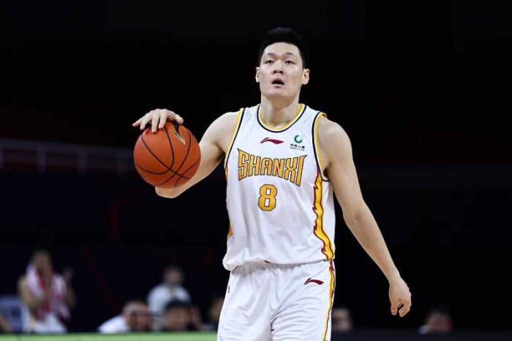 影片讲述了糊口在处所小城，自称春秋为16岁零42个月的四谷夏子和从小一路长年夜的友田鳞太郎一路往东京接蒙受男朋友暴力的伴侣miyu。两人要求在收集游戏上熟悉的伴侣帮手，三小我就像挑战脚色饰演游戏中的最终战一样，突击了miyu的家
